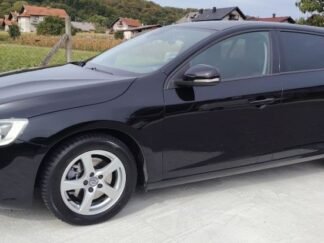 Volvo V60 D3 automatik 2.0 110kw – prednji lijevi pogled
