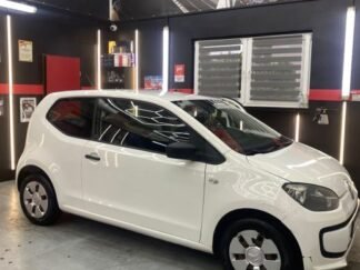 VW Up! 1,0 – prednji desni pogled