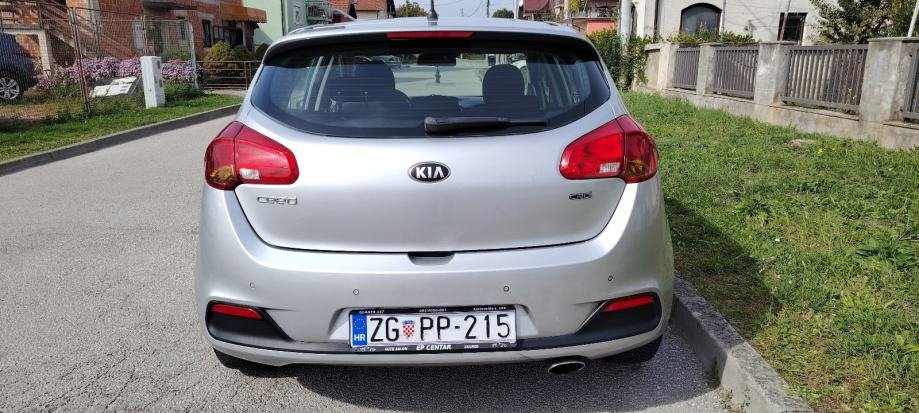 Kia Ceed (cee'd) 1,4 CRDi EX Alu REG 6/2027 - polovno vozilo na prodaju, autosalon Samobor | Samo treba delati