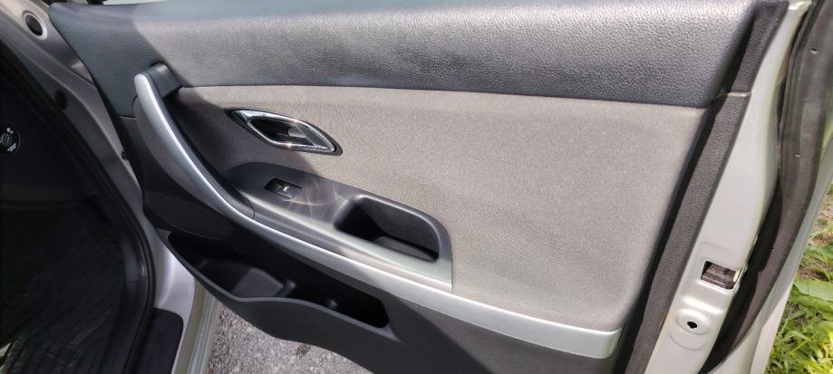 Kia Ceed (cee'd) 1,4 CRDi EX Alu REG 6/2027 - polovno vozilo na prodaju, autosalon Samobor | Samo treba delati