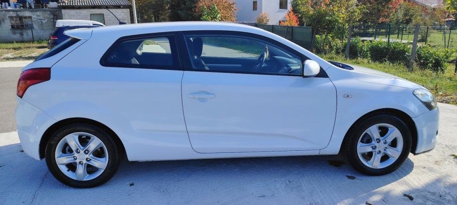 Kia Ceed (cee'd) 1,6 CRDi - polovno vozilo na prodaju, autosalon Samobor | Samo treba delati