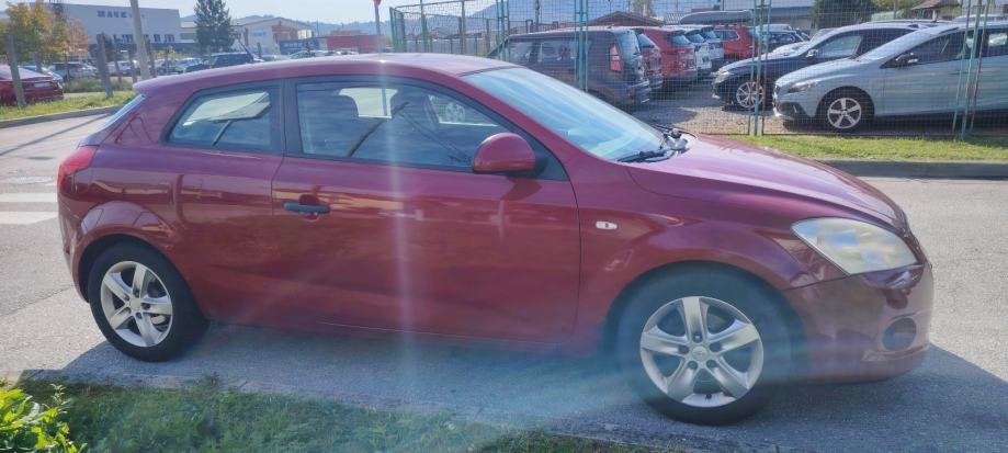 Kia Pro ceed 1,6 CRDi LX - polovno vozilo na prodaju, autosalon Samobor | Samo treba delati