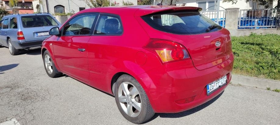 Kia Pro ceed 1,6 CRDi LX - polovno vozilo na prodaju, autosalon Samobor | Samo treba delati
