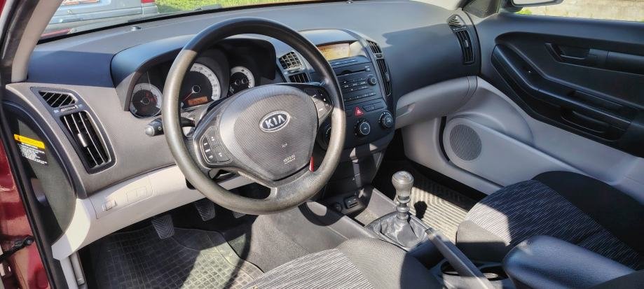 Kia Pro ceed 1,6 CRDi LX - polovno vozilo na prodaju, autosalon Samobor | Samo treba delati