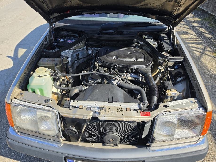Mercedes-Benz 124 E 230 - motor vozila | Samo treba delati