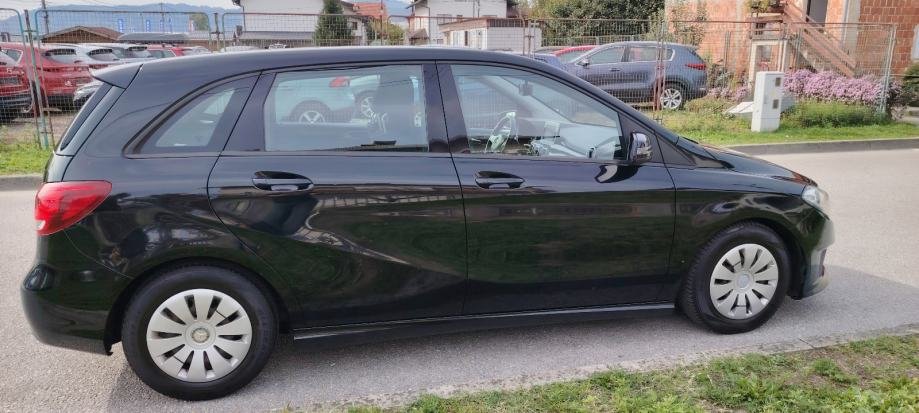 Mercedes-Benz B-klasa 180 d - polovno vozilo na prodaju, autosalon Samobor | Samo treba delati