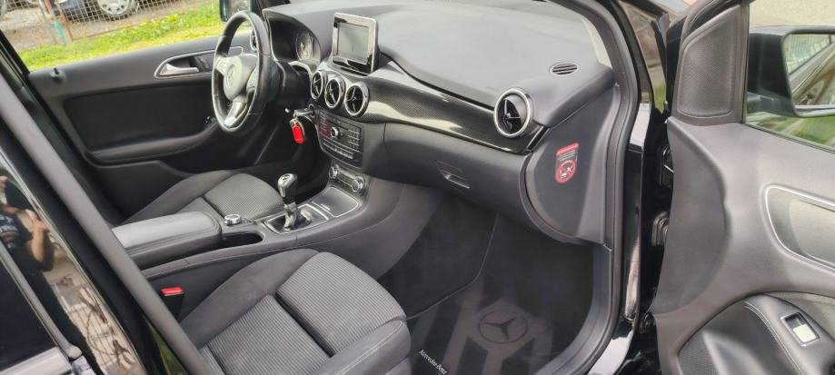 Mercedes-Benz B-klasa 180 d - polovno vozilo na prodaju, autosalon Samobor | Samo treba delati